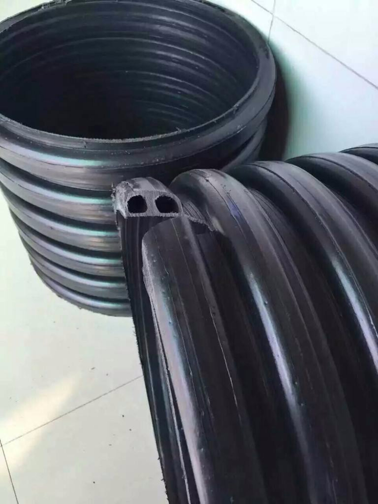 PE内肋增强螺旋波纹管